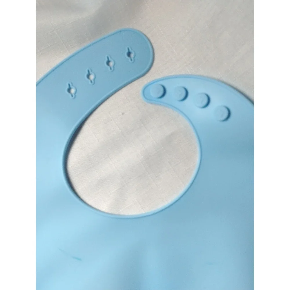 Silicone Bibs By KeaBabies! Lot Of 3 Adjustable Bibs In Blue, Teal & Green. EUC